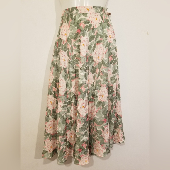 Maggy London Dresses & Skirts - Vintage Maggy London Floral Silk Skirt